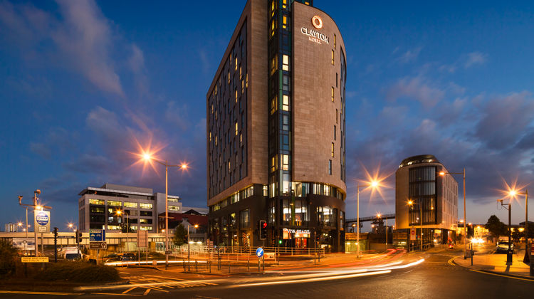 Clayton Hotel Cardiff Exterior