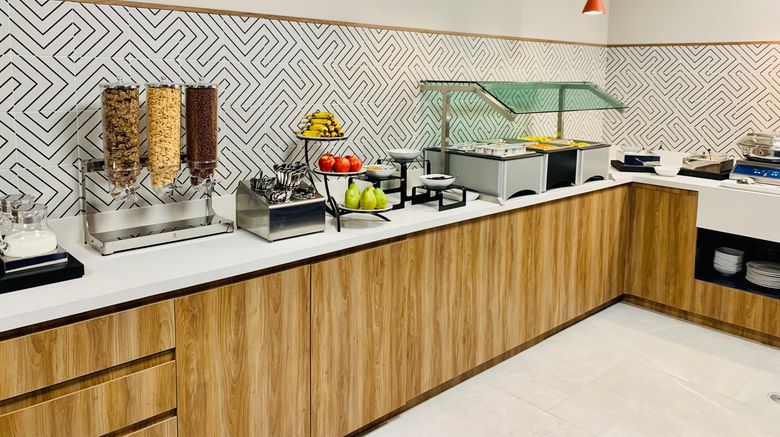 <b>Holiday Inn Express Vallarta Poniente Restaurant</b>. Images powered by <a href="https://www.leonardoworldwide.com/" title="Leonardo Worldwide" target="_blank">Leonardo</a>.