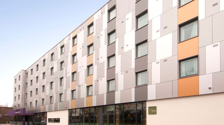 <b>Premier Inn London Heathrow Airport (T5) Exterior</b>. Images powered by <a href="https://leonardo.com/" title="Leonardo Worldwide" target="_blank">Leonardo</a>.