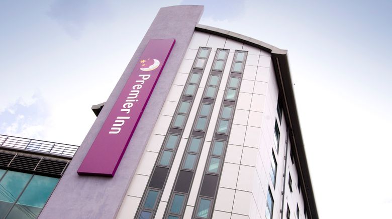 <b>Premier Inn London Wimbledon South Exterior</b>. Images powered by <a href="https://www.leonardoworldwide.com/" title="Leonardo Worldwide" target="_blank">Leonardo</a>.