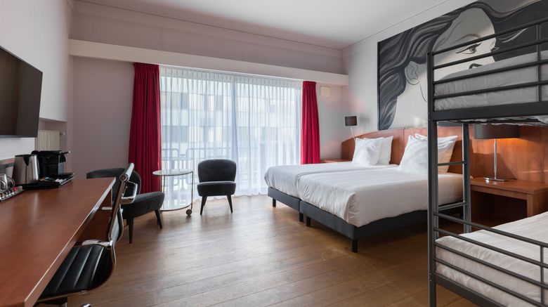 <b>Leonardo Hotel Utrecht City Centre Lobby</b>. Images powered by <a href="https://www.leonardoworldwide.com/" title="Leonardo Worldwide" target="_blank">Leonardo</a>.