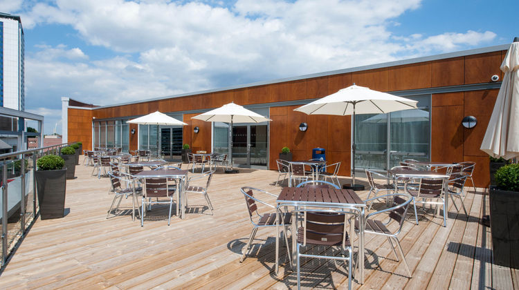 Premier Inn London Wandsworth Exterior