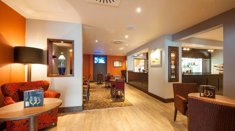 Premier Inn London Wandsworth Restaurant