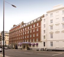 Premier Inn London Victoria Exterior