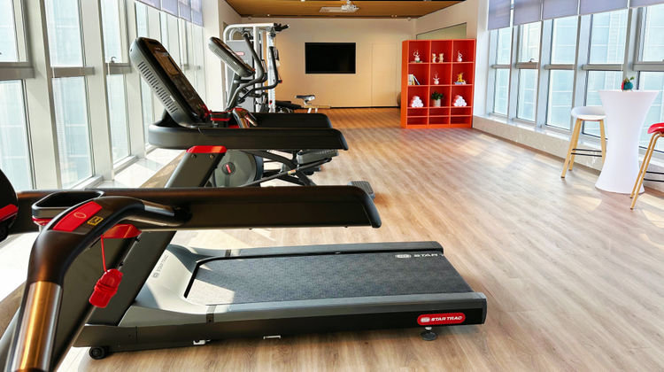 Holiday Inn Express Rongcheng S&T Park Health Club