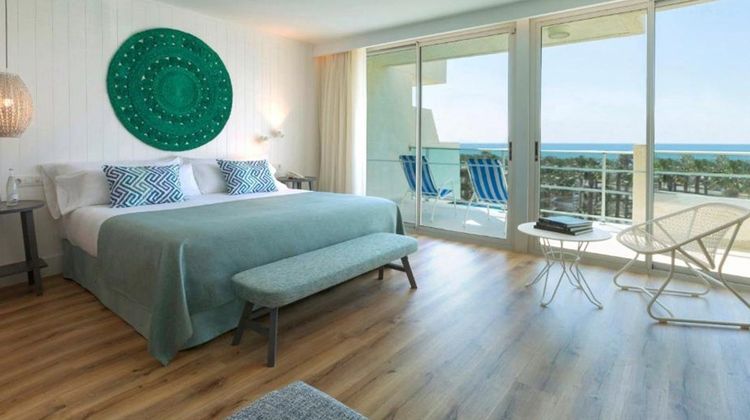 Blaumar Hotel Room