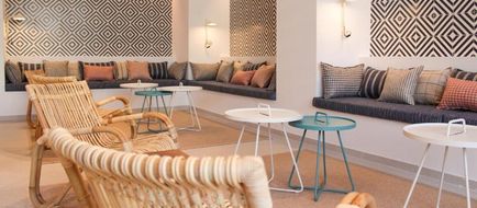 Blaumar Hotel Lobby