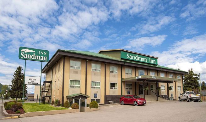 Sandman Inn Smithers Exterior