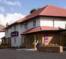 Premier Inn London Twickenham East Exterior