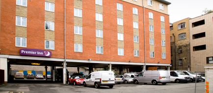 Premier Inn London Tower Bridge Exterior