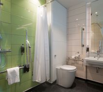hub by Premier Inn London Tower Bridge Room
