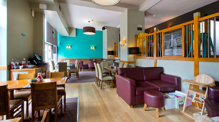 Premier Inn Bham Broad St (Canal Side) Restaurant