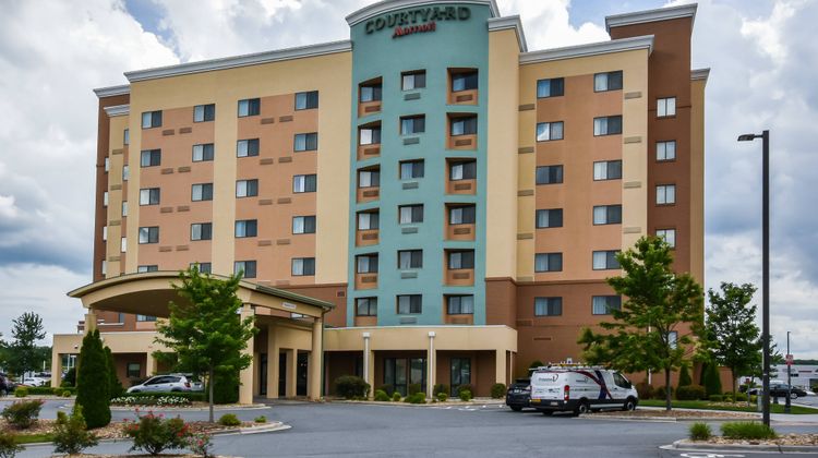Courtyard Charlotte Concord Exterior