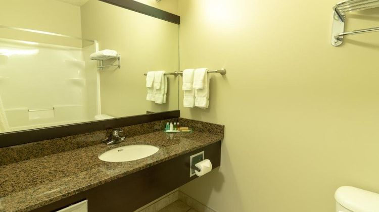 BCMInns Lac La Biche Room