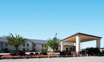 Columbia Inn & Suites