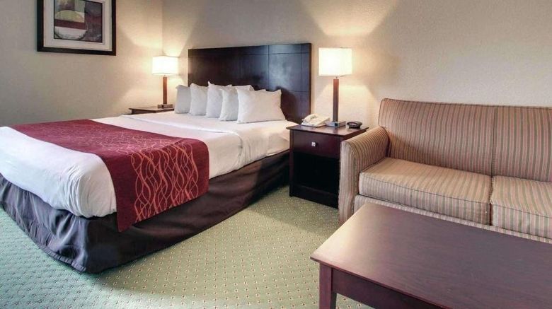 <b>Columbia Inn & Suites Room</b>. Images powered by <a href="https://www.leonardoworldwide.com/" title="Leonardo Worldwide" target="_blank">Leonardo</a>.