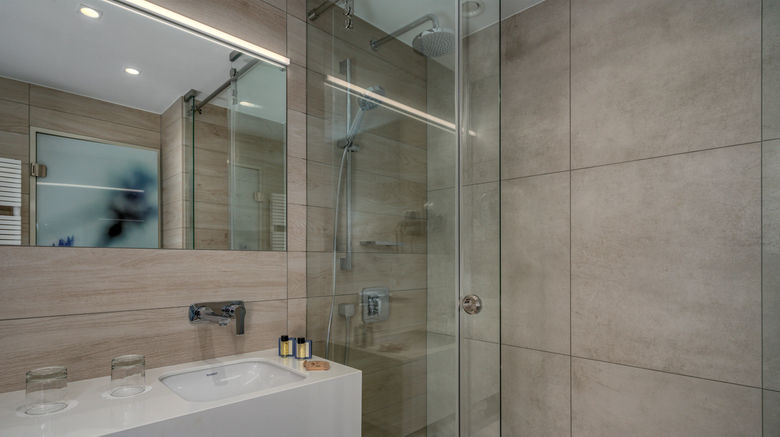 <b>Ensana Thermal Margaret island Room</b>. Images powered by <a href="https://www.leonardoworldwide.com/" title="Leonardo Worldwide" target="_blank">Leonardo</a>.