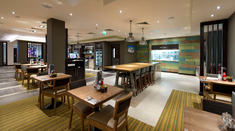 <b>London Southgate hotel Restaurant</b>. Images powered by <a href="https://www.leonardoworldwide.com/" title="Leonardo Worldwide" target="_blank">Leonardo</a>.