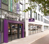 Premier Inn London Richmond Exterior
