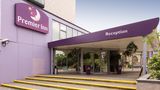 Premier Inn London Putney Bridge Exterior