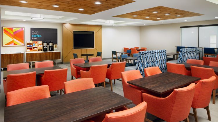 Holiday Inn Express Hotel & Stes Restaurant