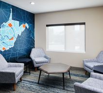 Holiday Inn Express Hotel & Stes Lobby