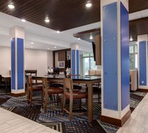 Holiday Inn Express & Stes University S Lobby