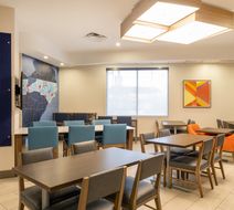 Holiday Inn Express & Suites Wendover Lobby
