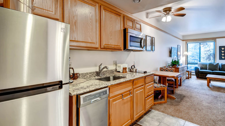<b>Mountain House Room</b>. Images powered by <a href="https://www.leonardoworldwide.com/" title="Leonardo Worldwide" target="_blank">Leonardo</a>.