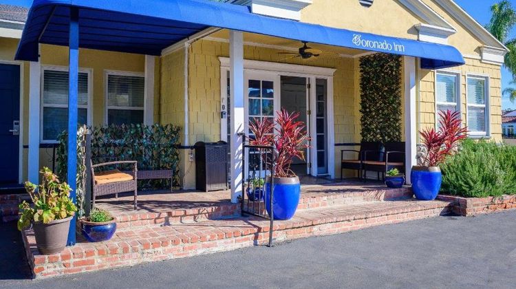Coronado Inn Exterior