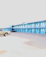 Empire Inn & Suites