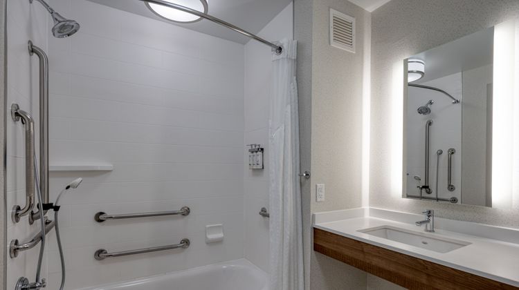 Holiday Inn Express Radcliff-Fort Knox Room