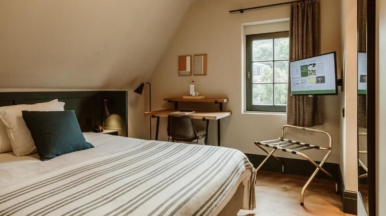 <b>Auberge du Pecheur Hotel-Restaurant Room</b>. Images powered by <a href="https://www.leonardoworldwide.com/" title="Leonardo Worldwide" target="_blank">Leonardo</a>.