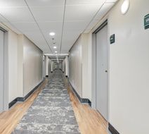 Holiday Inn Piscataway-Somerset Lobby