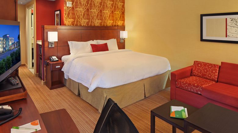 <b>Courtyard Philadelphia Coatesville/Exton Room</b>. Images powered by <a href="https://www.leonardoworldwide.com/" title="Leonardo Worldwide" target="_blank">Leonardo</a>.