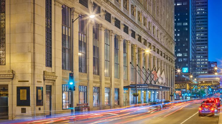 JW Marriott Chicago Exterior