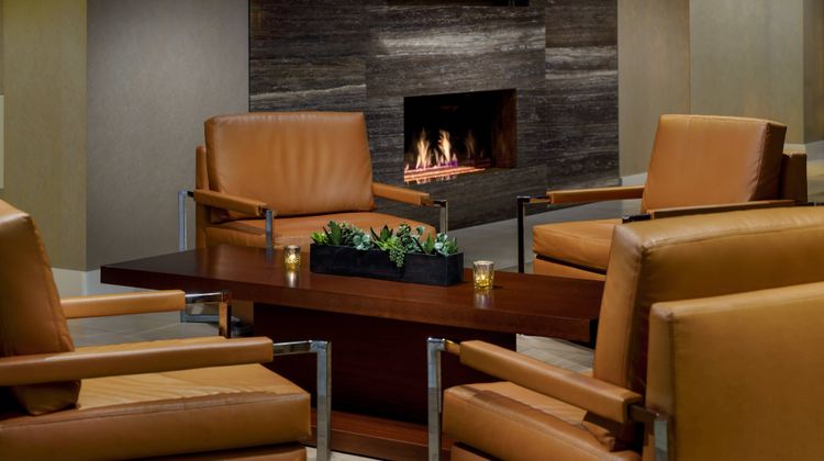Residence Inn Chicago Downtown/River N Lobby