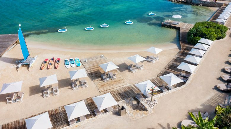 <b>Hammock Cove Antigua Beach</b>. Images powered by <a href="https://www.leonardoworldwide.com/" title="Leonardo Worldwide" target="_blank">Leonardo</a>.