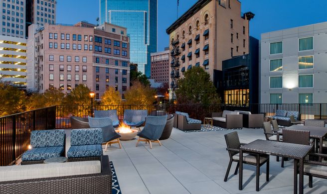 Fairfield Inn & Stes Fort Worth Downtown Exterior