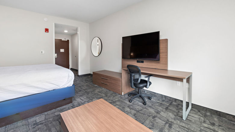 <b>Holiday Inn Express Kansas City Room</b>. Images powered by <a href="https://www.leonardoworldwide.com/" title="Leonardo Worldwide" target="_blank">Leonardo</a>.