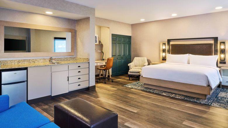 <b>Four Points by Sheraton SLC Airport Suite</b>. Images powered by <a href="https://www.leonardoworldwide.com/" title="Leonardo Worldwide" target="_blank">Leonardo</a>.