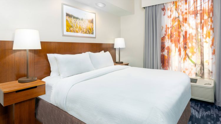 Fairfield by Marriott Clearwater Suite