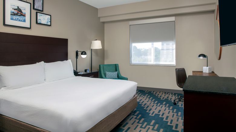 <b>Four Points by Sheraton FLL Airport Room</b>. Images powered by <a href="https://www.leonardoworldwide.com/" title="Leonardo Worldwide" target="_blank">Leonardo</a>.