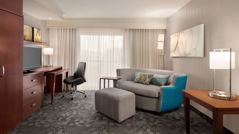 <b>Courtyard Potomac Mills Woodbridge Room</b>. Images powered by <a href="https://www.leonardoworldwide.com/" title="Leonardo Worldwide" target="_blank">Leonardo</a>.
