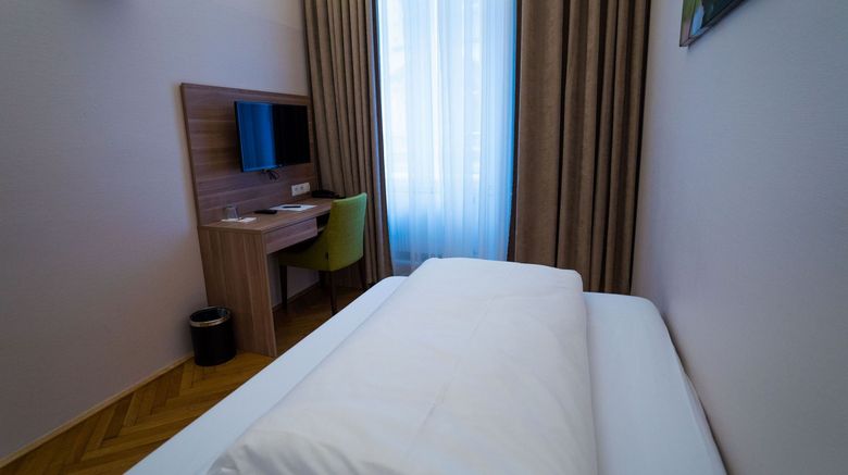 <b>Marc Aurel Hotel Room</b>. Images powered by <a href="https://www.leonardoworldwide.com/" title="Leonardo Worldwide" target="_blank">Leonardo</a>.