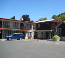 Asure 755 Regal Court Motel Exterior