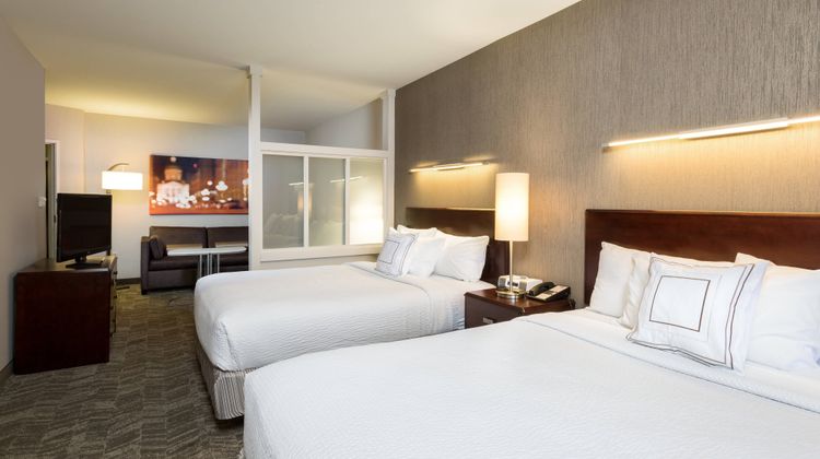 SpringHill Suites Indianapolis Fishers Suite