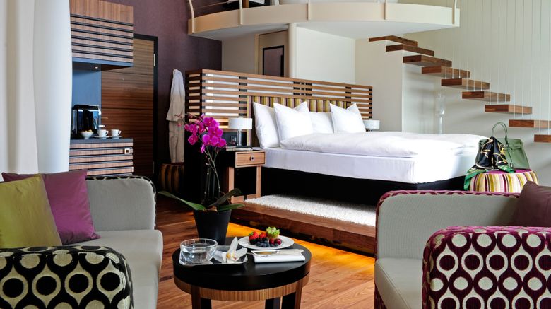 <b>Montana Art Deco Hotel Suite</b>. Images powered by <a href="https://www.leonardoworldwide.com/" title="Leonardo Worldwide" target="_blank">Leonardo</a>.