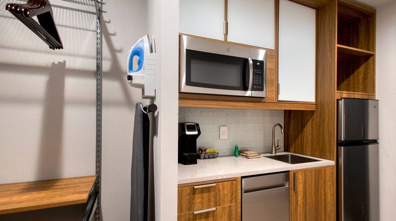 <b>TownePlace Suites NY Long Island City Suite</b>. Images powered by <a href="https://www.leonardoworldwide.com/" title="Leonardo Worldwide" target="_blank">Leonardo</a>.