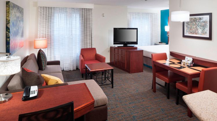 Residence Inn Dothan Suite